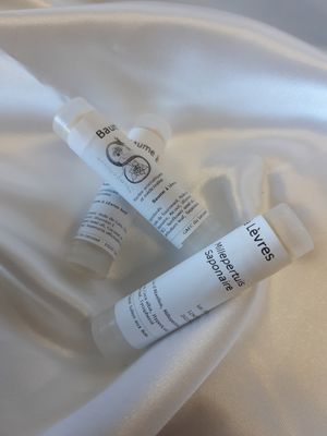 Produit aux plantes medicinales : Baume à lèvres